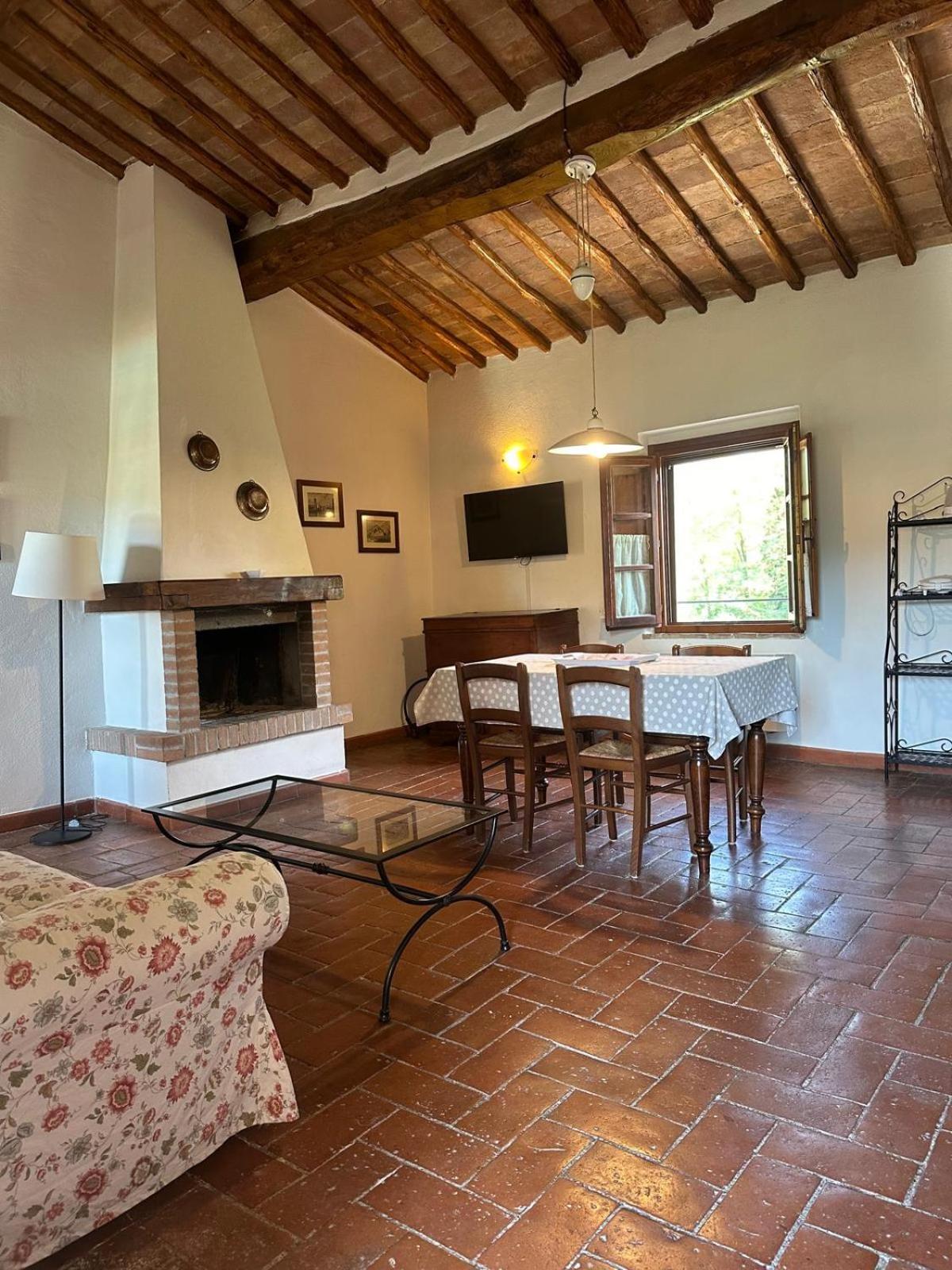 Agriturismo La Peschiera Casole dʼElsa Exteriör bild
